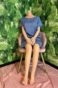 新古品 即納 未使用品 SHE DOLL 142cm ヘッド無し ボディ単体 TPE製 ラブドール ダッチワイフ 安い